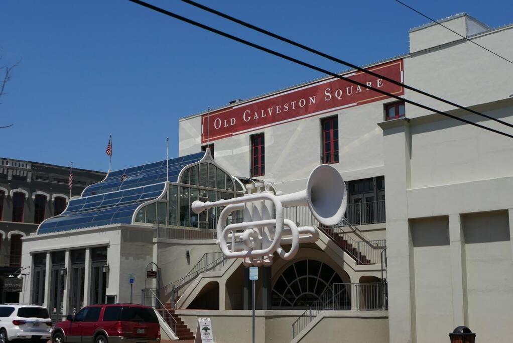 Midtown Hideaway Holiday home Galveston